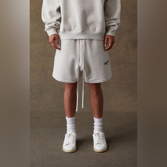 Essentials Fear of God Essentials Light Oatmeal Sweat Shorts | NEW/NWT!!🔥 - Picture 2 of 15
